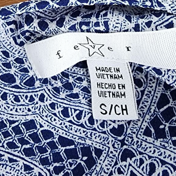 FEVER WOMEN'S  V NECK 3/4 LENGTH SLEEVES BLUE AND WHITE TOP SIZE SMALL - Picture 7 of 8